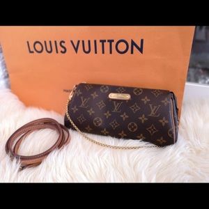 Louis Vuitton monogram eva clutch